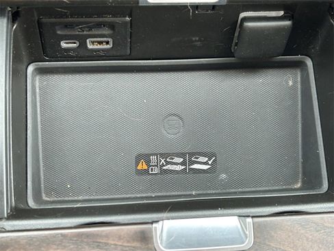 Used 2021 GMC Yukon Denali w/ Denali Ultimate Package image 40