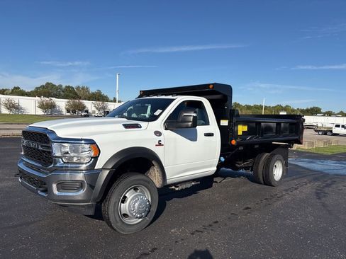 New 2024 RAM 5500 Tradesman image 3