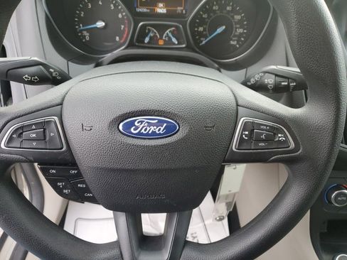 Used 2016 Ford Focus SE image 16