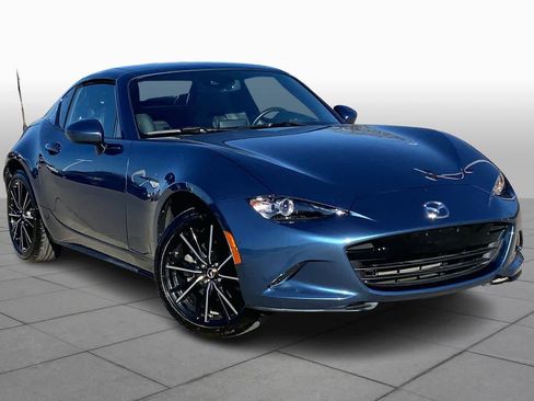 Used 2019 MAZDA MX-5 Miata RF Grand Touring image 2