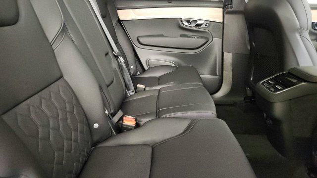 Used 2027 Volvo XC90 B6 Plus AWD/4WD image 36