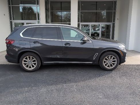 Used 2023 BMW X5 xDrive40i image 2