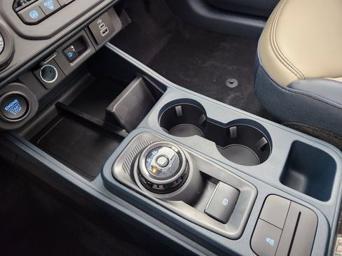 New 2026 Ford Maverick Lariat w/ 4K Tow Package image 25