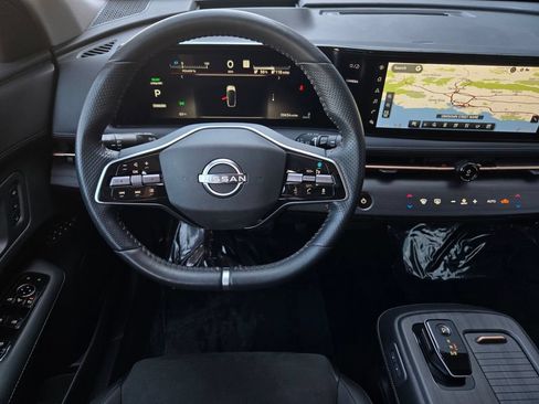 Used 2023 Nissan Ariya FWD image 15