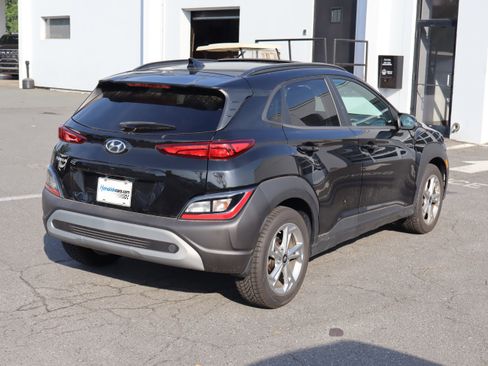 Used 2022 Hyundai Kona SEL w/ Convenience Package FWD image 10
