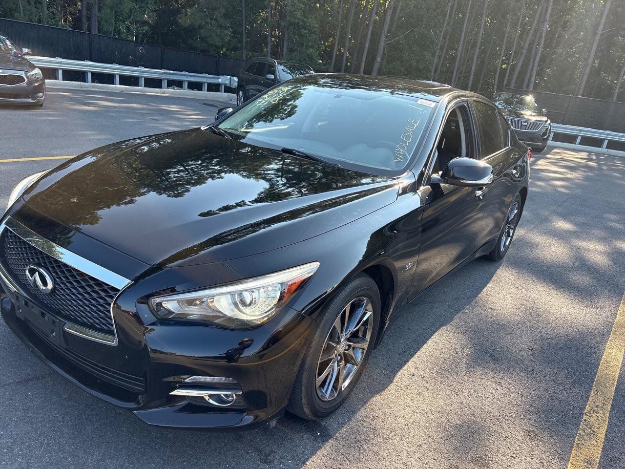 Used 2017 INFINITI Q50 Signature Edition w/ All Weather Package (L93) AWD/4WD image 1