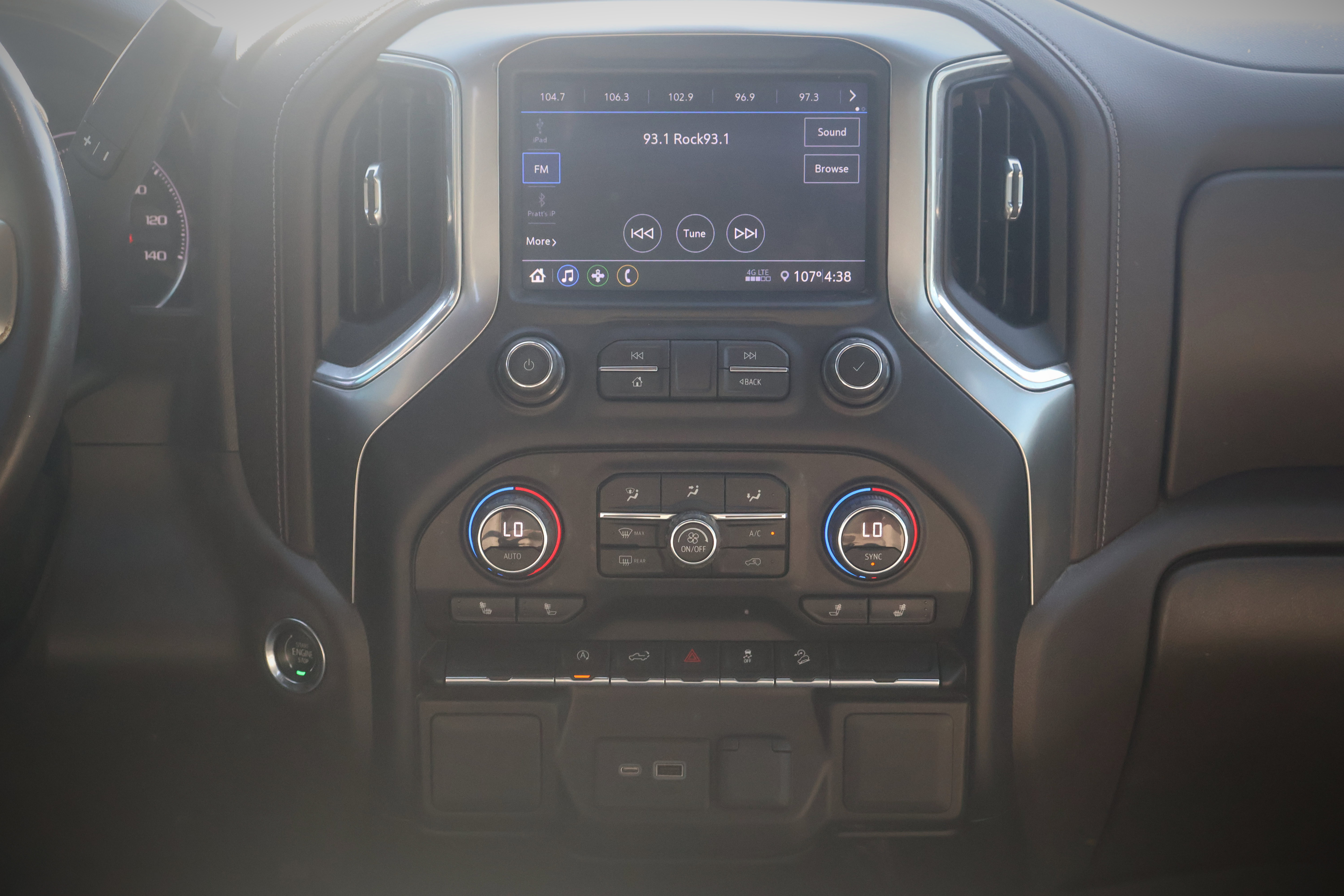 Used 2020 Chevrolet Silverado 1500 LT w/ All-Star Edition AWD/4WD image 13