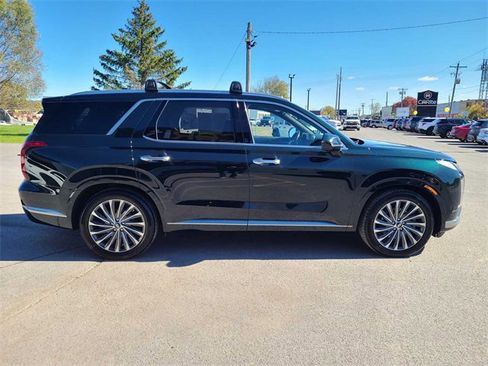 Used 2023 Hyundai Palisade Calligraphy image 6