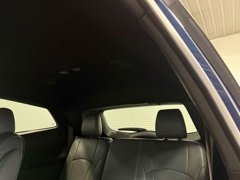 Used 2023 Buick Enclave Essence AWD/4WD image 50