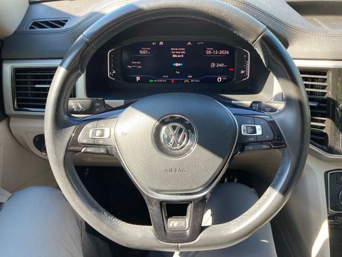 Used 2019 Volkswagen Atlas SEL R-Line AWD/4WD image 10