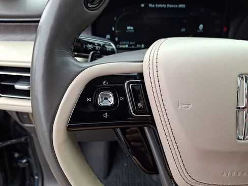 Certified 2022 Lincoln Aviator Reserve w/ Equipment Group 201A image 21