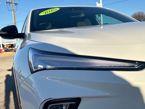 Used 2025 Buick Envista Sport Touring w/ Convenience I Package image 12