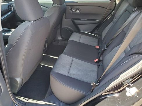 Certified 2025 Nissan Rogue SV image 13