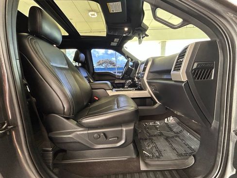 Used 2020 Ford F150 Lariat AWD/4WD image 24