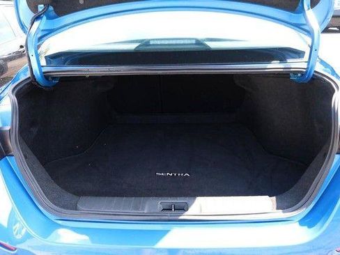 Used 2025 Nissan Sentra SV FWD image 7