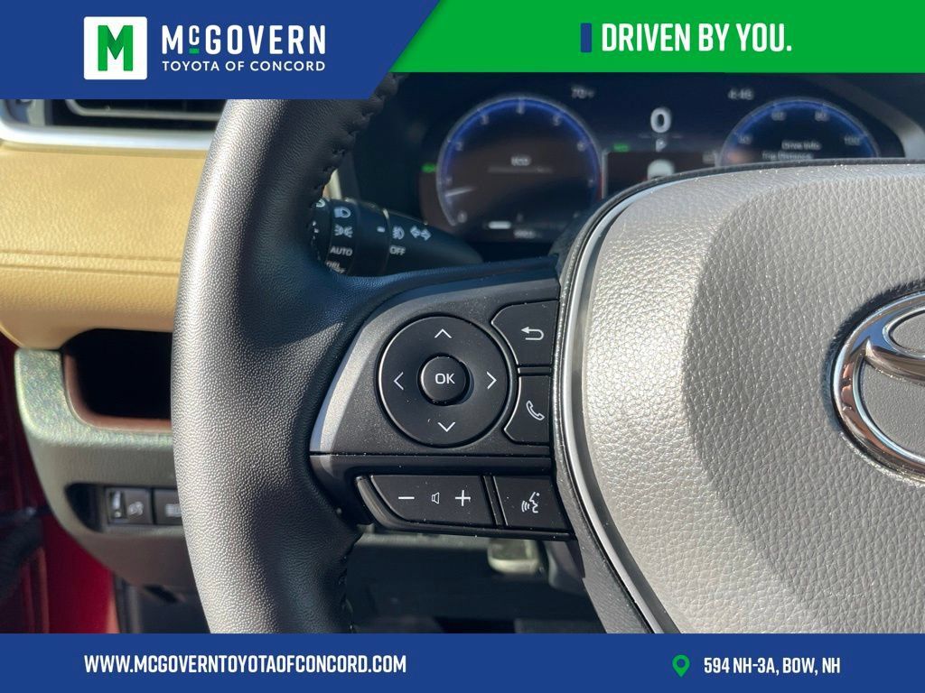 Used 2025 Toyota RAV4 Limited w/ Advanced Technology Package AWD/4WD image 13