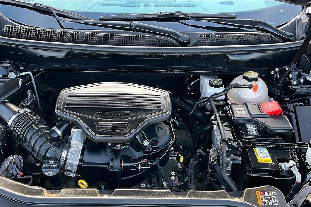 Used 2022 Cadillac XT5 Premium Luxury FWD image 9