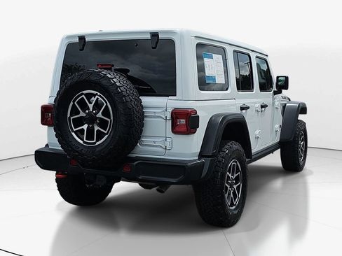 Used 2025 Jeep Wrangler Unlimited Rubicon AWD/4WD image 6