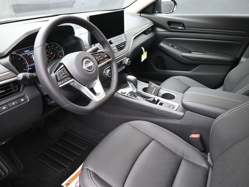 New 2026 Nissan Altima 2.5 SV w/ SV Premium Package image 18