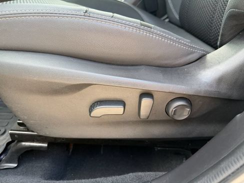 Used 2019 Subaru Forester Premium AWD/4WD image 17