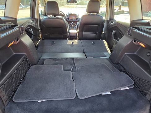 Used 2015 Ford C-MAX SEL w/ Equipment Group 302A image 20