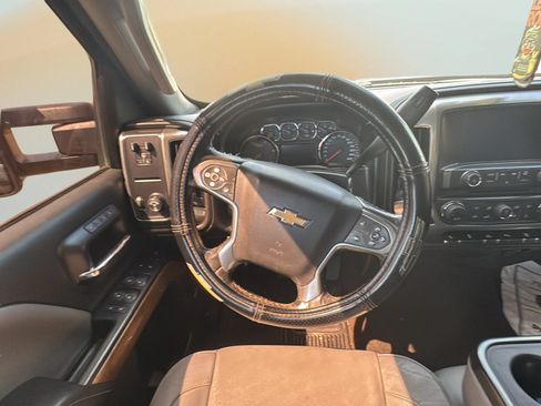 Used 2018 Chevrolet Silverado 2500 LTZ w/ Duramax Plus Package RWD image 15