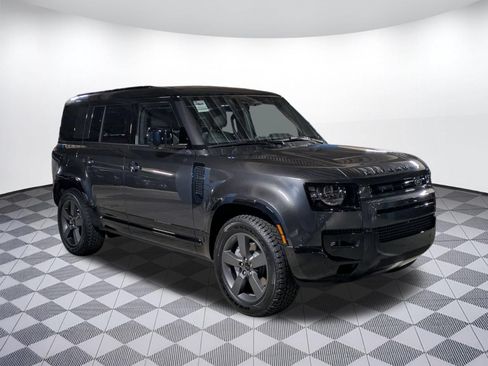 New 2026 Land Rover Defender 110 X-Dynamic SE AWD/4WD image 7