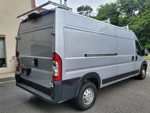 Used 2019 RAM ProMaster 2500 w/ Interior Convenience Group FWD image 2