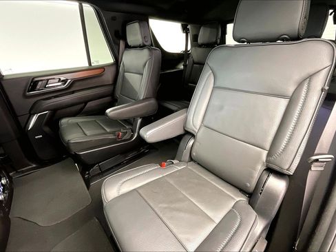 Used 2025 GMC Yukon Denali image 19