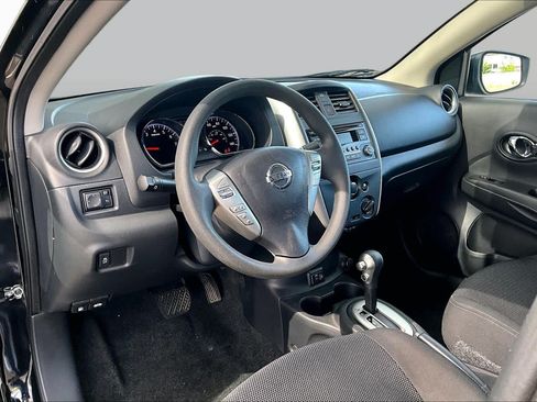 Used 2018 Nissan Versa SV FWD image 17
