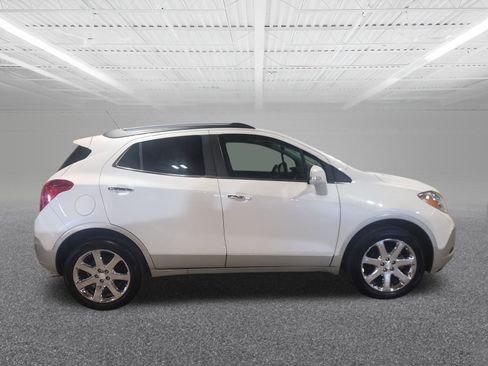 Used 2016 Buick Encore Premium image 5