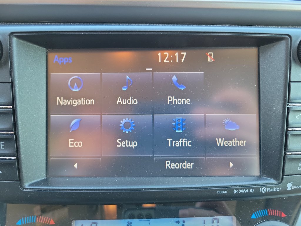 Used 2018 Toyota RAV4 Limited FWD image 22