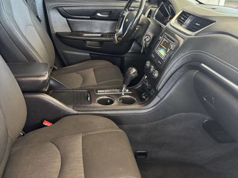 Used 2016 Chevrolet Traverse LT image 14