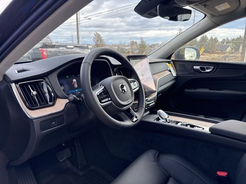 New 2026 Volvo XC60 B5 Ultra w/ Protection Package Premier image 8