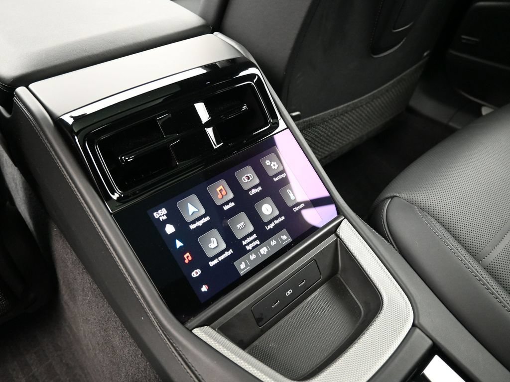 Certified 2025 Porsche Panamera RWD image 9