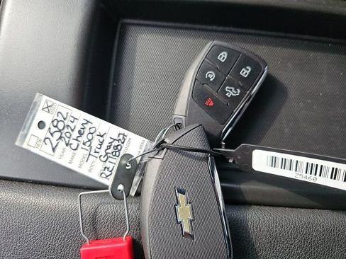 Used 2024 Chevrolet Silverado 1500 LT image 51
