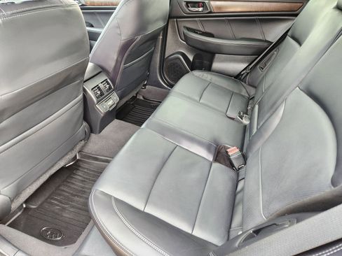 Used 2018 Subaru Outback 2.5i Limited w/ Popular Package #2 image 35