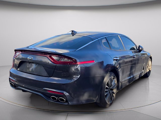 Used 2019 Kia Stinger RWD image 4