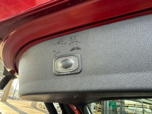 Used 2013 Ford Escape SEL image 18