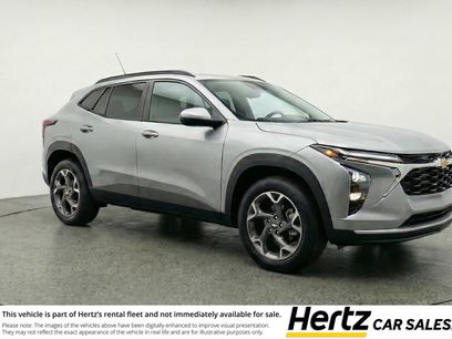 Used 2025 Chevrolet Trax LT