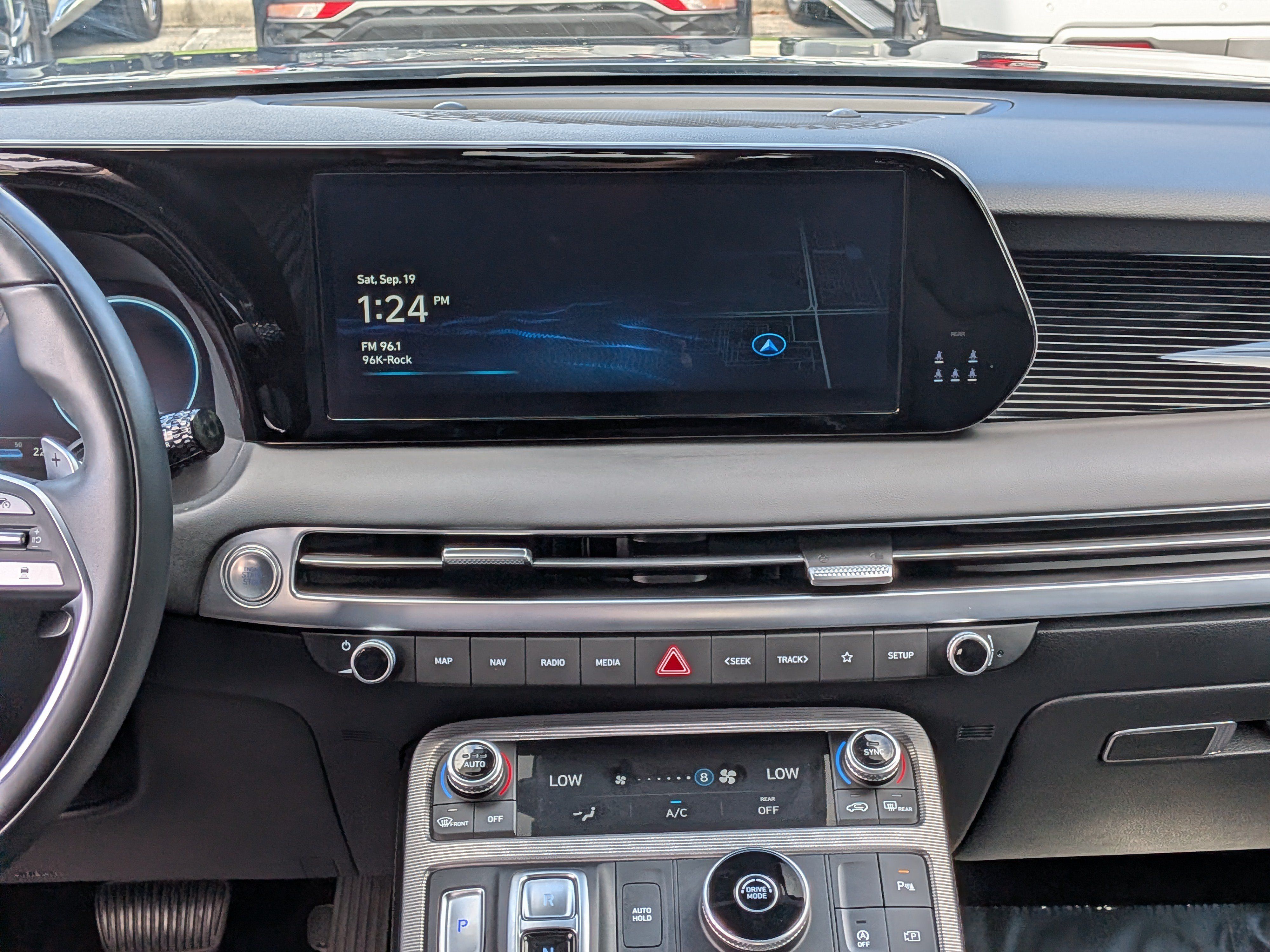 Used 2025 Hyundai Palisade Calligraphy FWD image 22