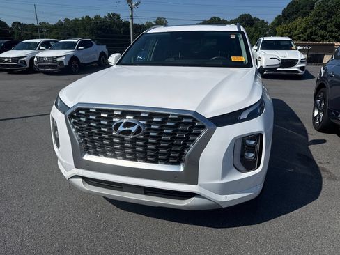 Used 2021 Hyundai Palisade Limited w/ Cargo Package AWD/4WD image 3