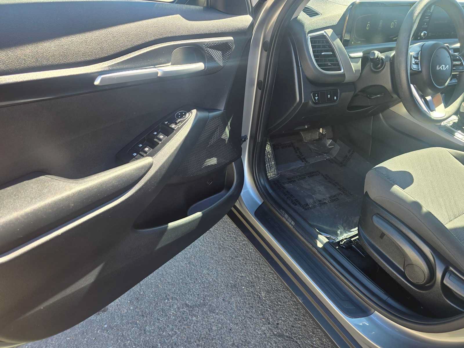 Used 2024 Kia Seltos LX AWD/4WD image 20
