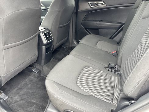 Used 2024 Kia Sportage LX FWD image 16