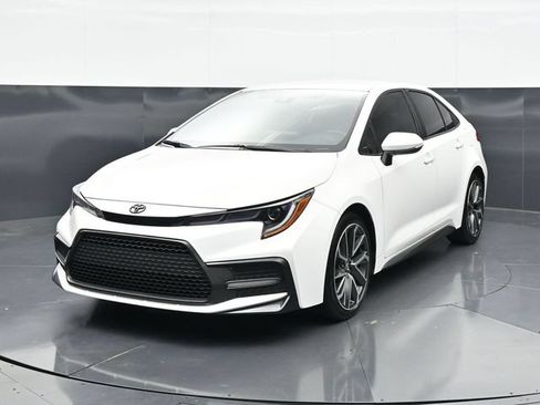 Used 2021 Toyota Corolla SE w/ Carpet Mat Package (TMS) FWD image 5
