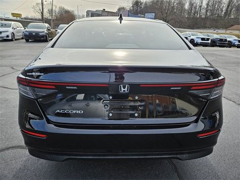 Used 2024 Honda Accord EX image 6