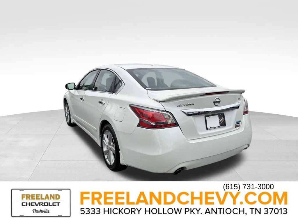 Used 2014 Nissan Altima 2.5 SL w/ Technology Package FWD image 5
