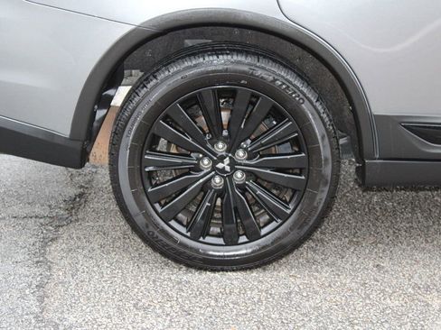 Used 2020 Mitsubishi Outlander LE image 41