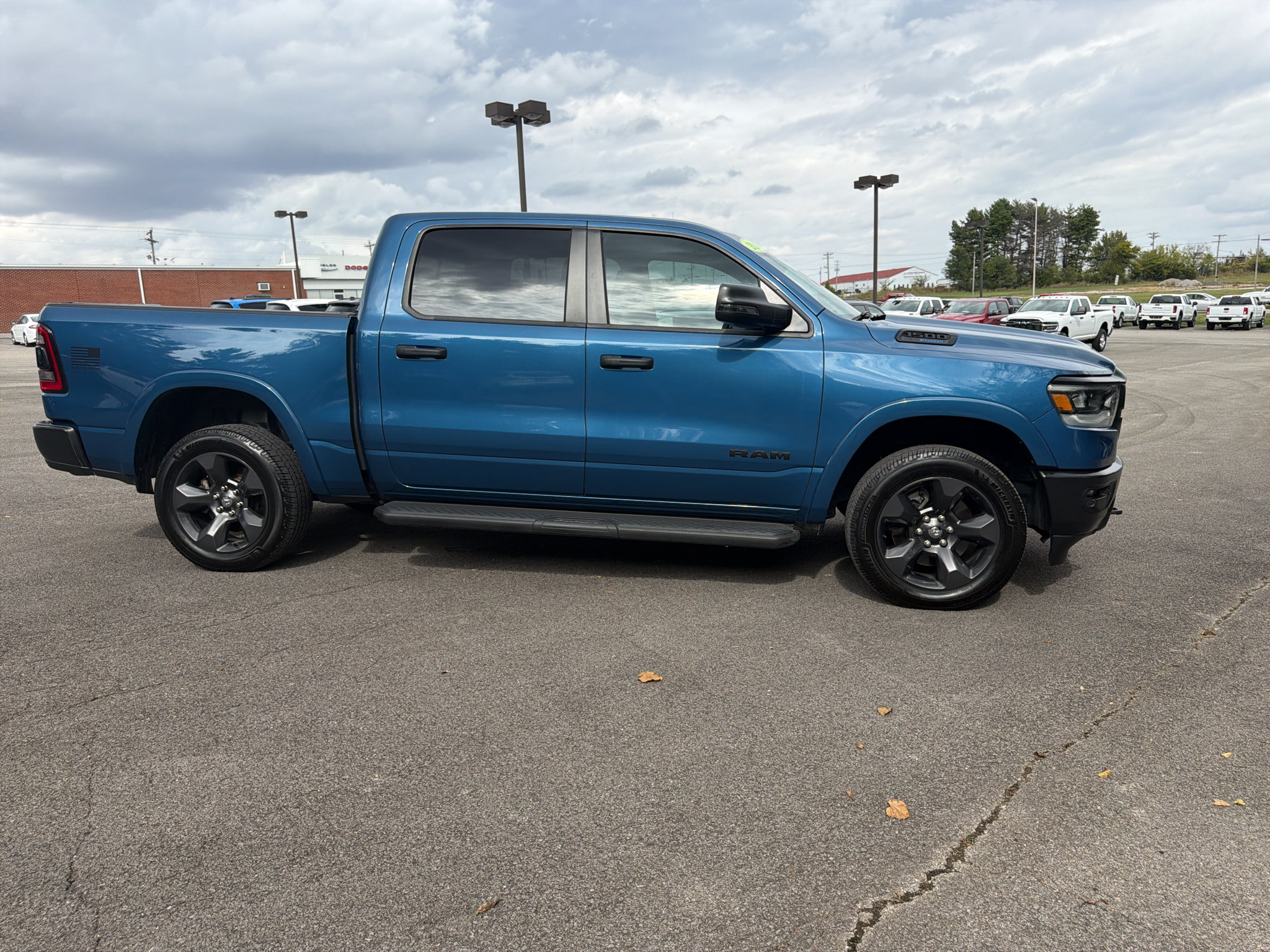 Used 2024 RAM 1500 Big Horn AWD/4WD image 4