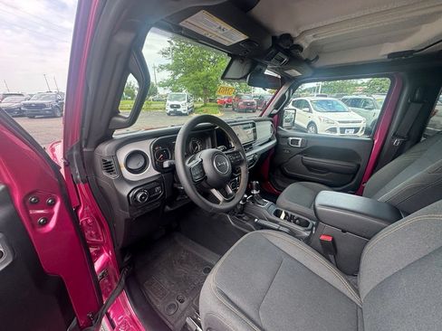 Used 2024 Jeep Wrangler Sport AWD/4WD image 10
